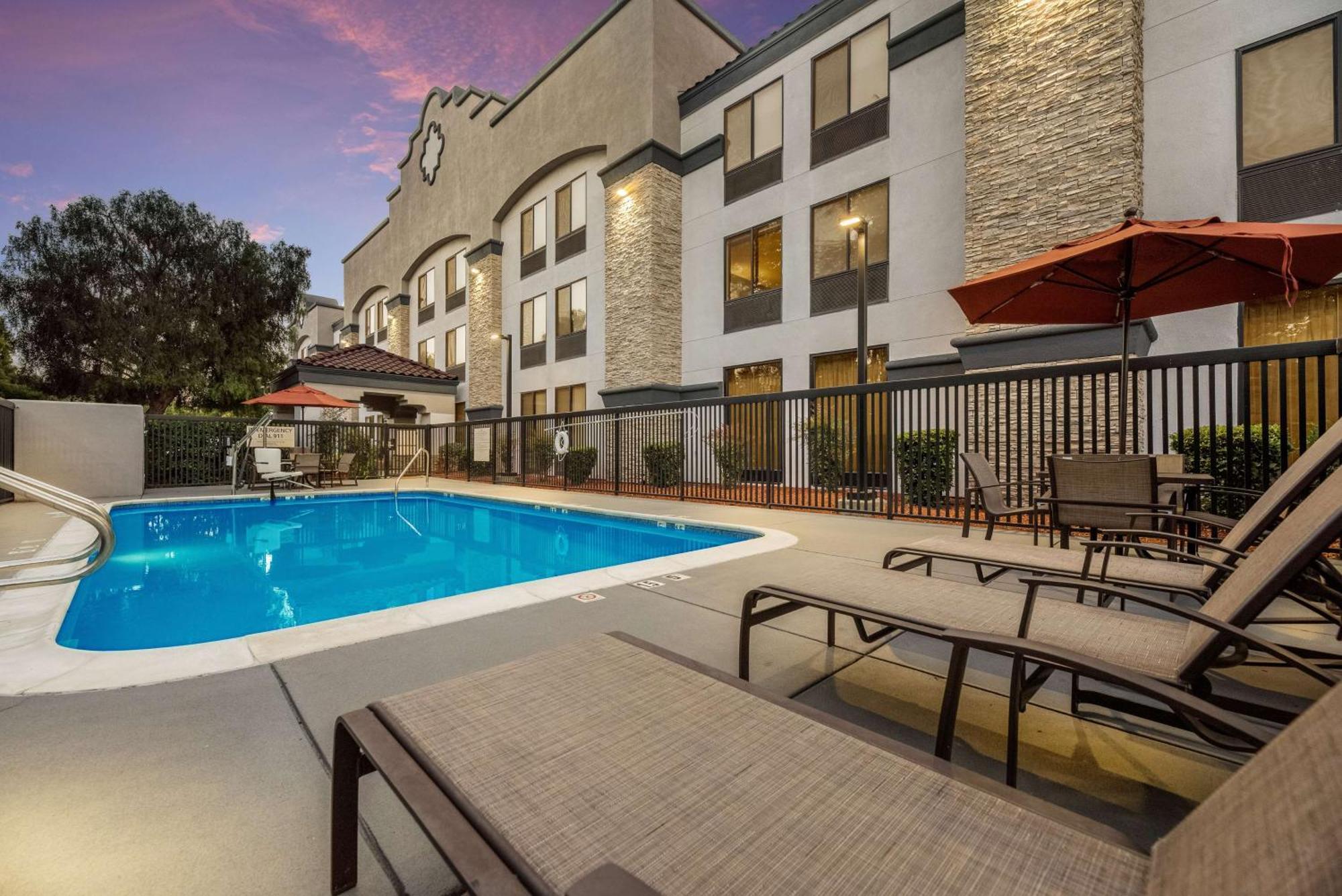 Hampton Inn Oakland-Hayward Esterno foto